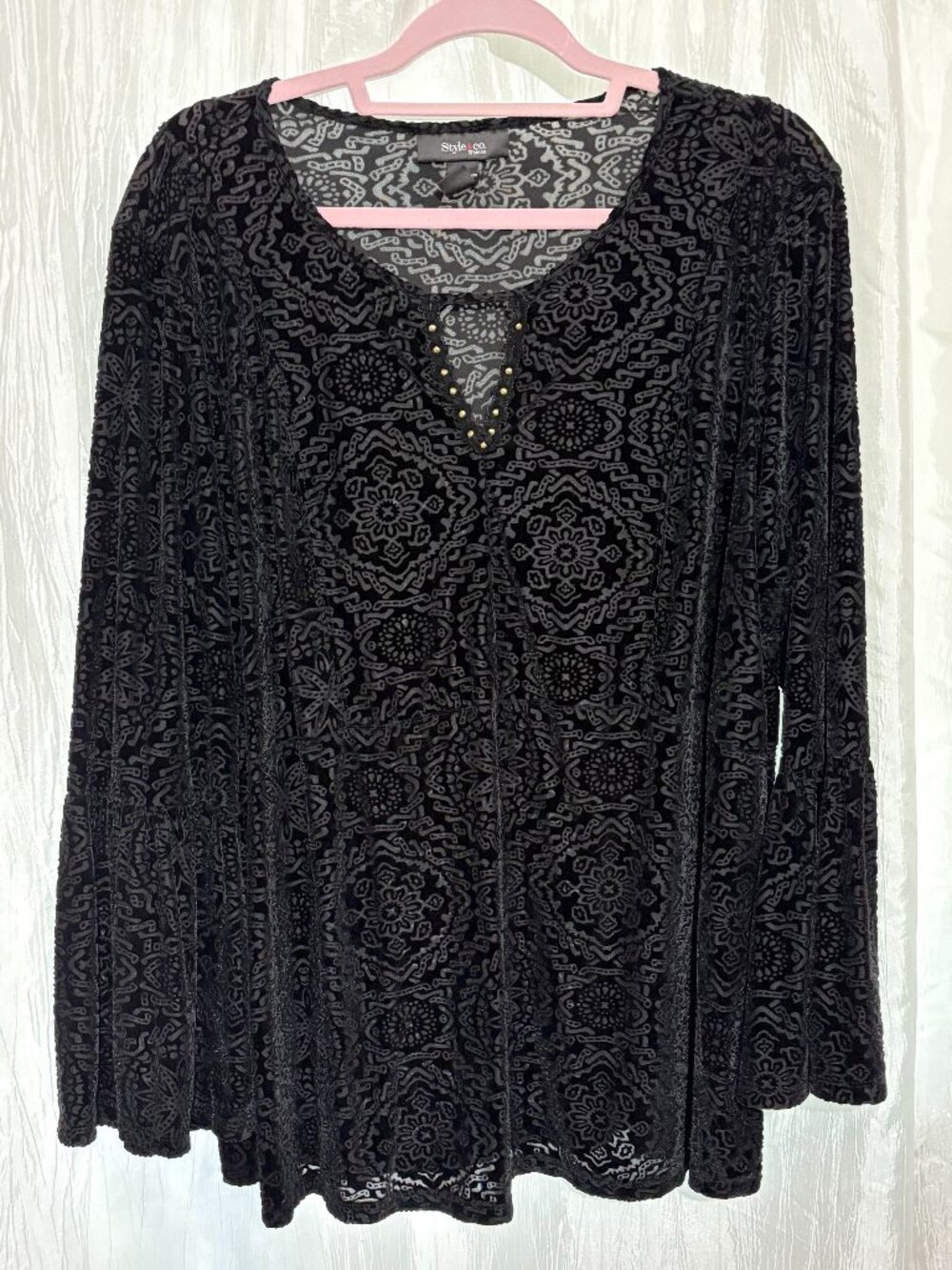 Style & Co burnout velvet top. Black, bell sleeve, keyhole front. Size 2x